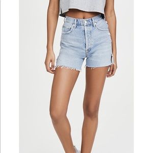 Agolde dee shorts in the shade “chimes”